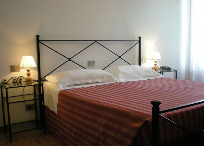 Hotel Sangallo B&B-Panoramic Position-Valley And Vineyard View-Family Run