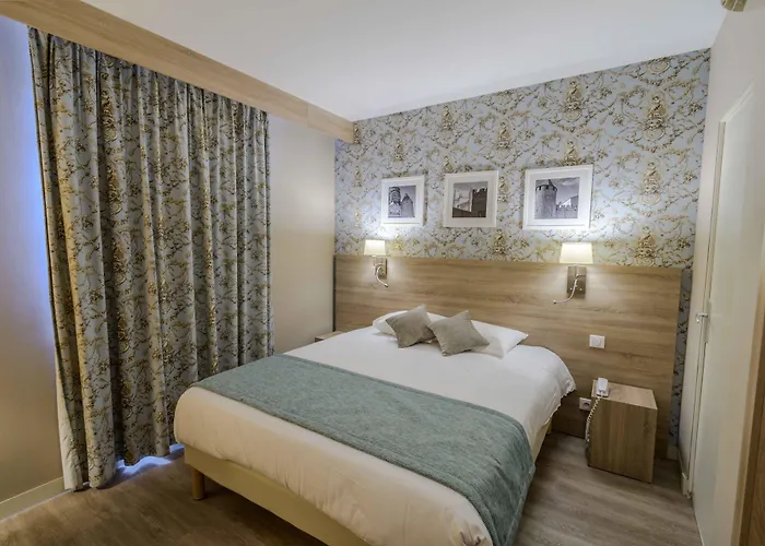 Hotel L'Aragon A 50M De La Cite De Carcassonne
