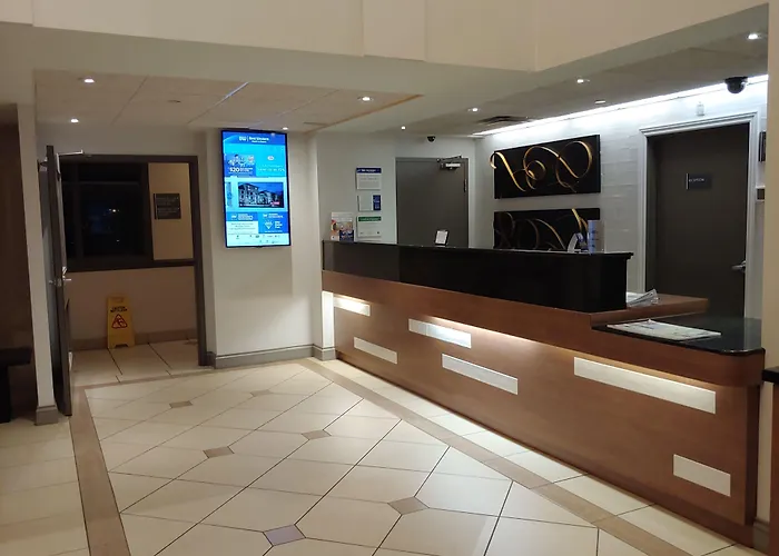 Best Western Plus Burlington Inn & Suites