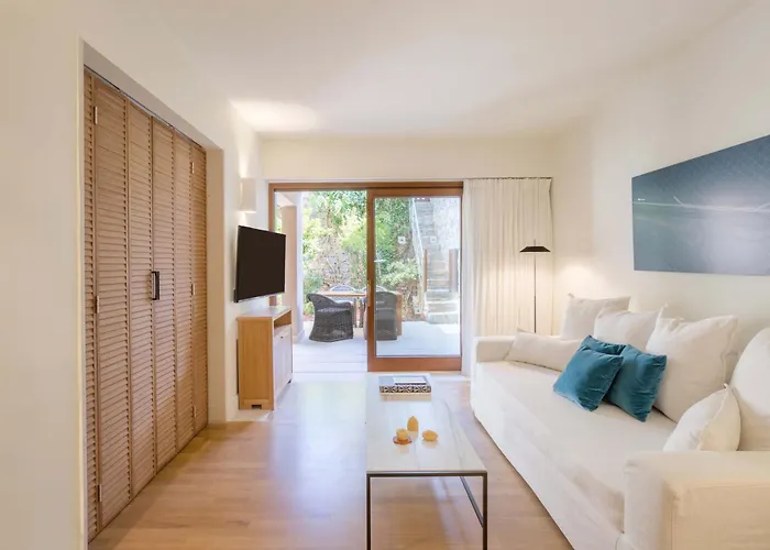 Phaea Blue - Small Luxury Hotels Of The World