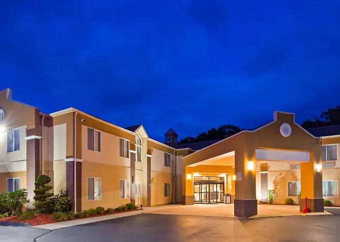 Best Western Plus New England Inn & Suites