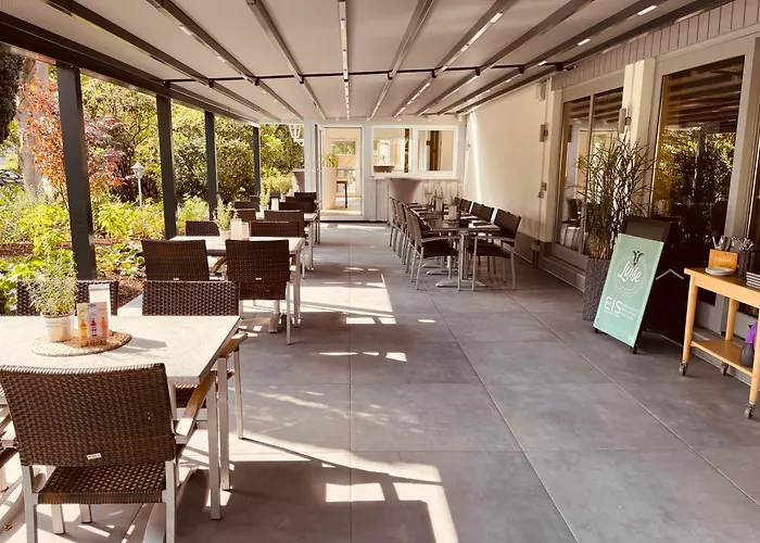 Maifeld Sport- Und Tagungshotel