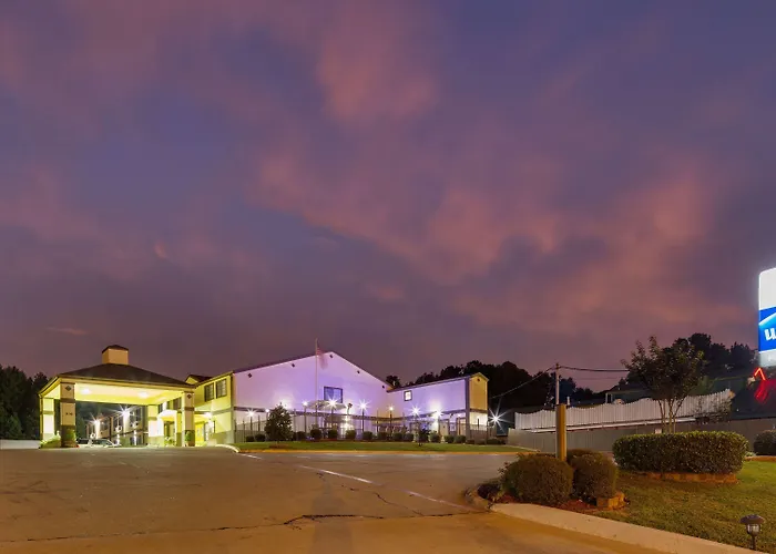 Best Western Pineywoods Inn