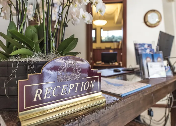 Admiral Hotel Villa Erme