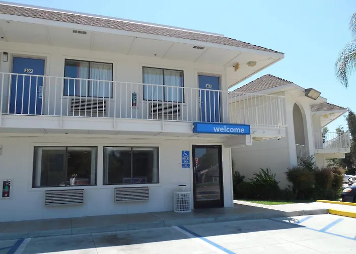 Motel 6-Temecula, Ca - Historic Old Town