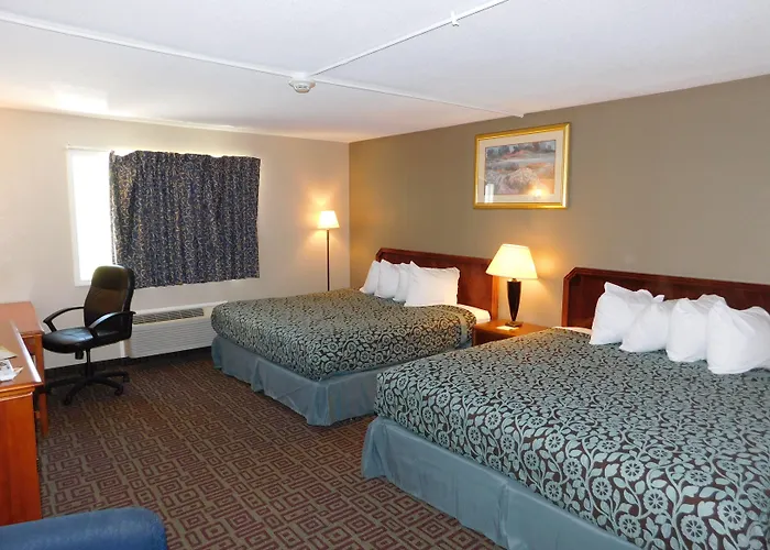 Days Inn By Wyndham West Branch Iowa City Area
