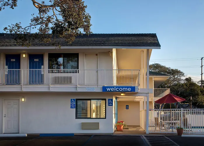 Vagabond Inn Monterey, Ca
