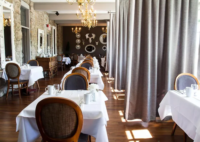Old Stone Inn Boutique Hotel