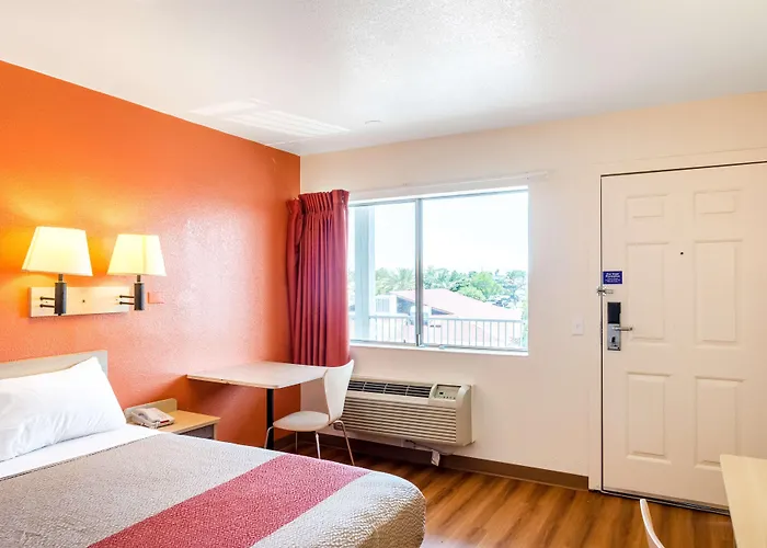 Motel 6-Redding, Ca - Central
