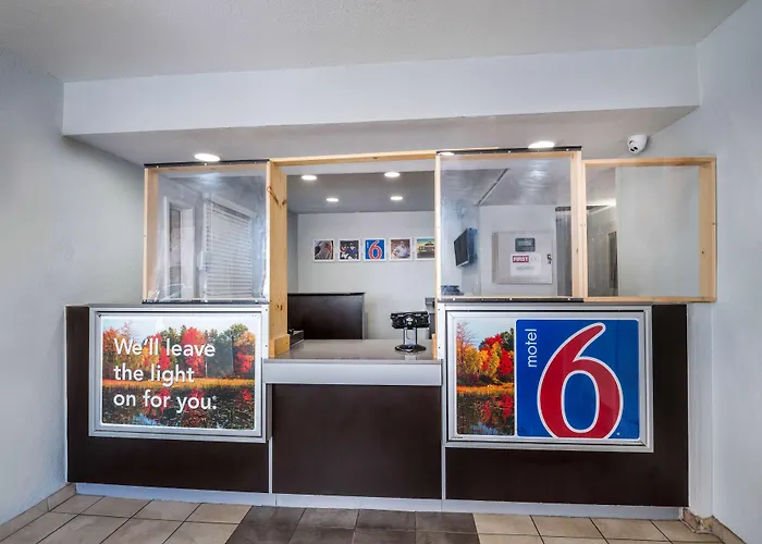 Motel 6-Sandston, Va - Richmond, Va