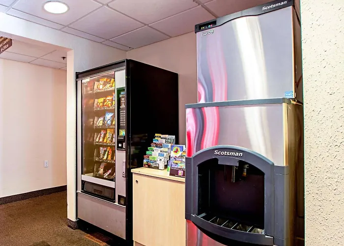 Seasons Inn Traverse City