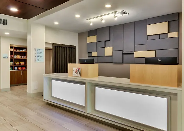 Holiday Inn Express & Suites Waxahachie By Ihg