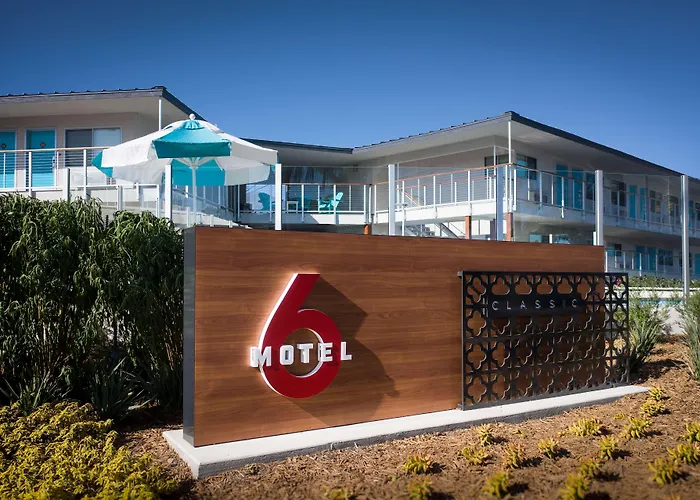 Motel 6-Santa Barbara, Ca - Beach