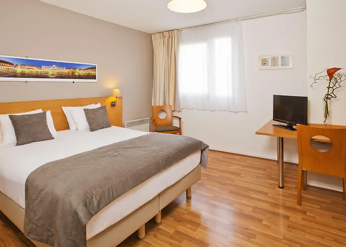 Sejours & Affaires Toulouse De Brienne Aparthotel