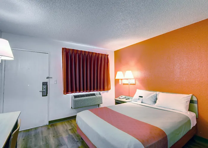 Motel 6-La Mesa, Ca - San Diego