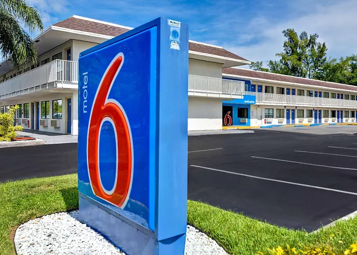 Motel 6 Dania Beach