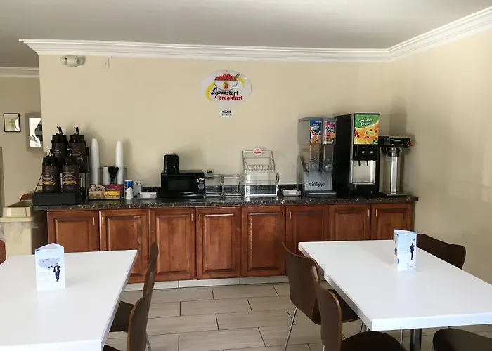 Super 8 By Wyndham Vicksburg