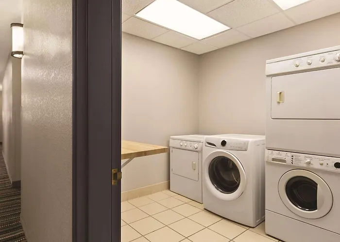 Country Inn & Suites By Radisson, Willmar, Mn