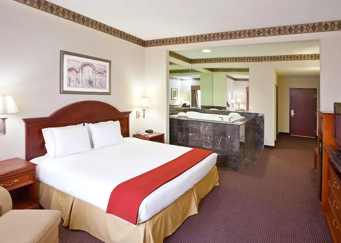 Holiday Inn Express Toledo-Oregon By Ihg