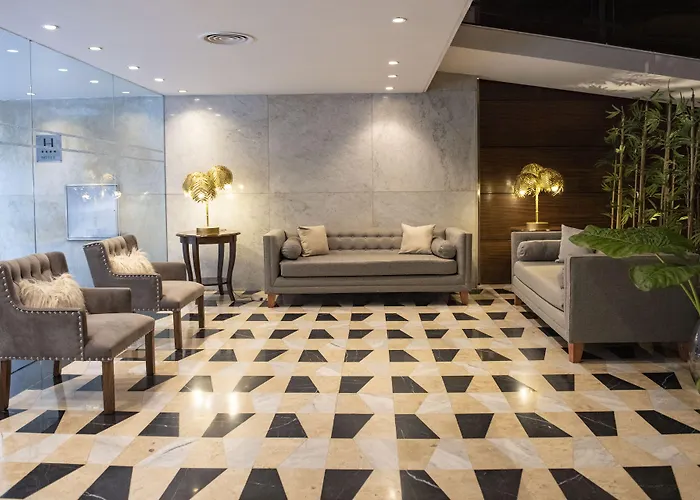 Grand King Hotel