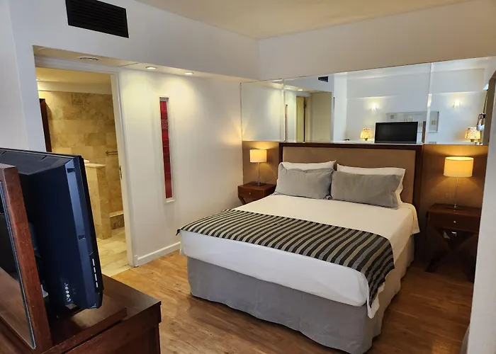 Grand King Hotel