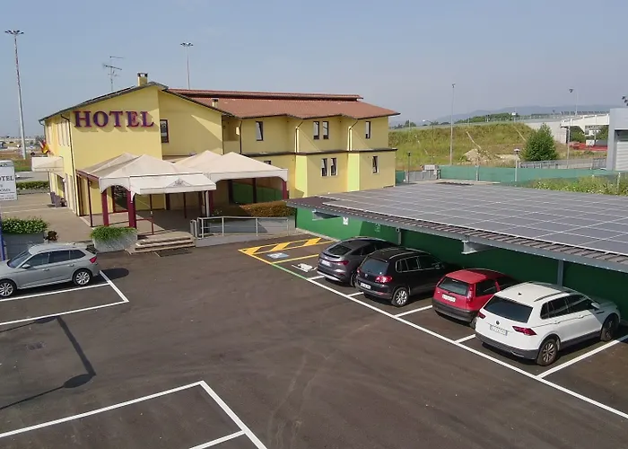 Felix Hotel & Residence