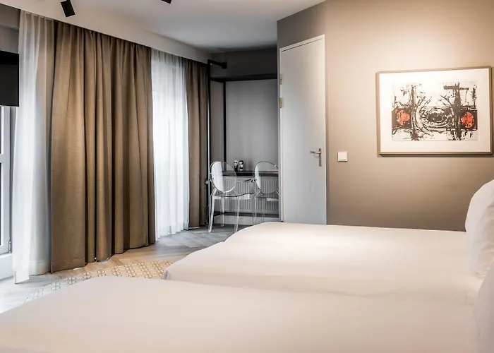 Sandton Eindhoven Centre - Hotel Eindhoven City Centre With Private Parking