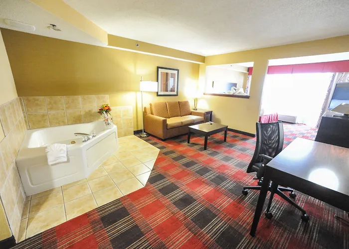 Holiday Inn Express Hotel & Suites Bowling Green By Ihg