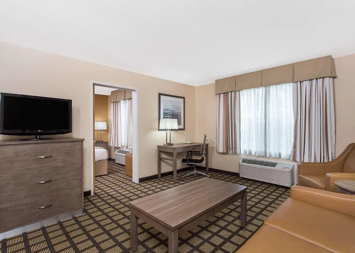 Baymont By Wyndham Plymouth