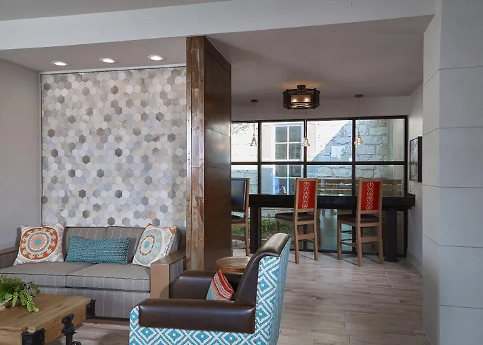 Fredericksburg Inn And Suites