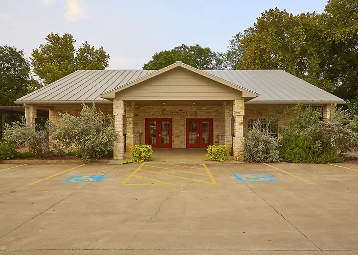 Fredericksburg Inn And Suites