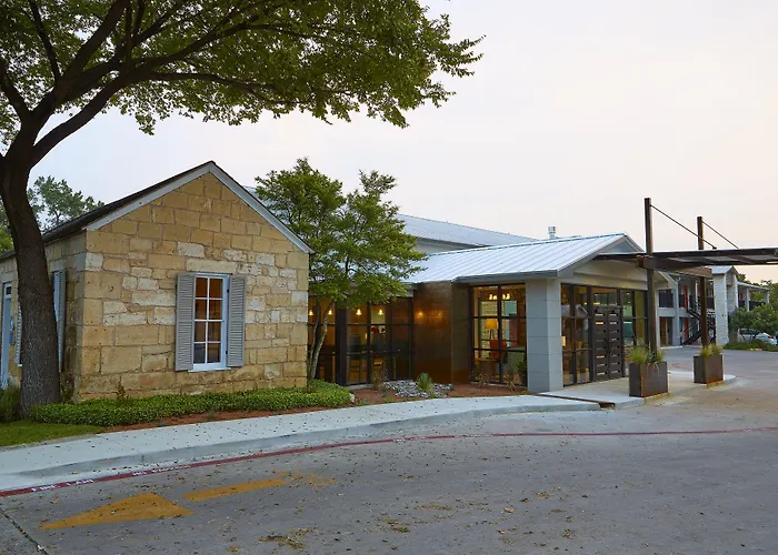 Fredericksburg Inn&Suites