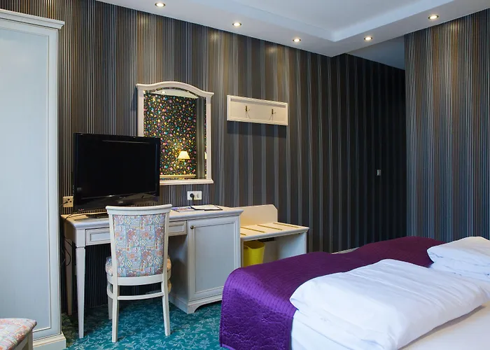 Hotel Zwanenburg Amsterdam Airport
