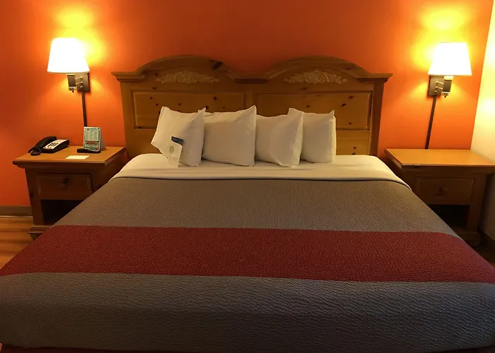 Motel 6-Clarksville, Tn