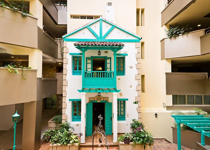 Paradise Park Fun Lifestyle Hotel
