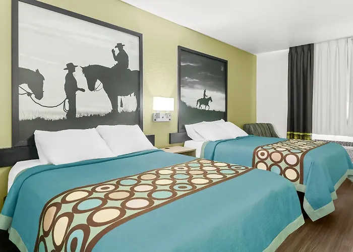 Super 8 By Wyndham Weatherford