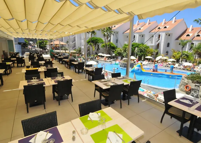 Paradise Park Fun Lifestyle Hotel