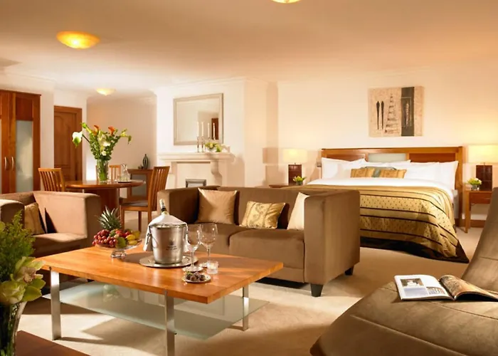 Garryvoe Hotel