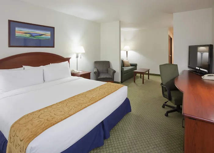 Crossings By Grandstay Inn & Suites