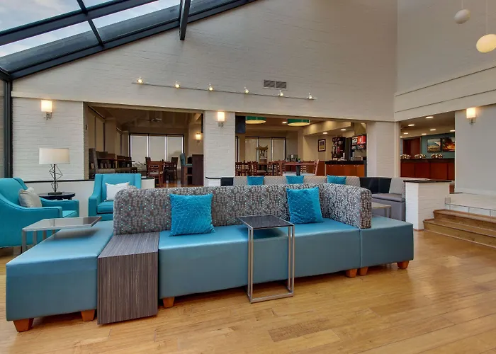 Pear Tree Inn St. Louis Airport