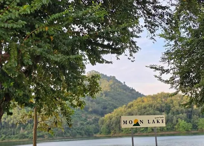 Moon Lake Resort-Coffee And Camping