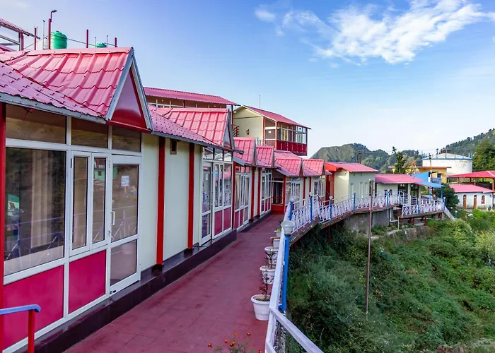 Aurevelle Kastura Resort Kanatal - Mountain View Rooms - 5 Min From Surkanda Devi Temple