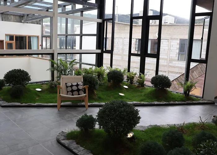 Shangri-La Nine Shepherds Oxygen Retreat