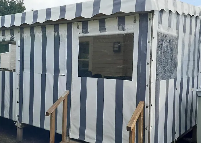 Tres Beau Mobil Home 40 M2 3Ch - Camping 4 Etoiles Les Charmettes 370- Proche Fun Zone
