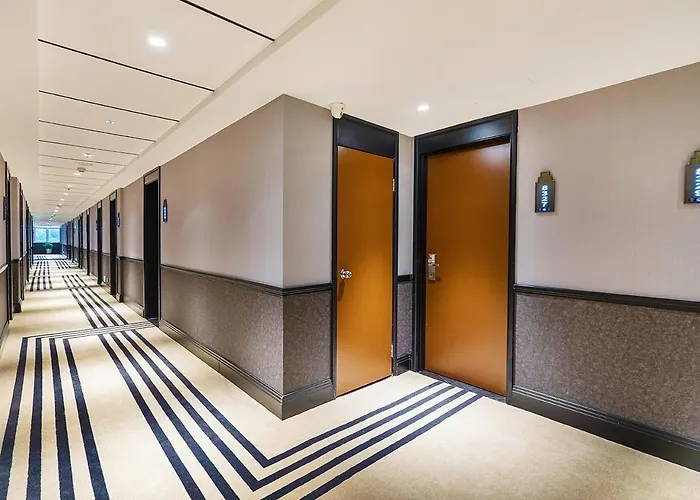Jinjiang Metropolo Wuyishan Sangu Resort Hotel