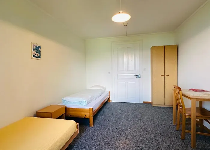 Zentrumranft Zimmer Mit Etagenbad Und Etagentoilette
