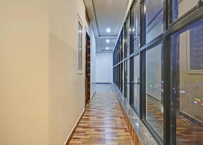 Hotel Dhruvas Residency