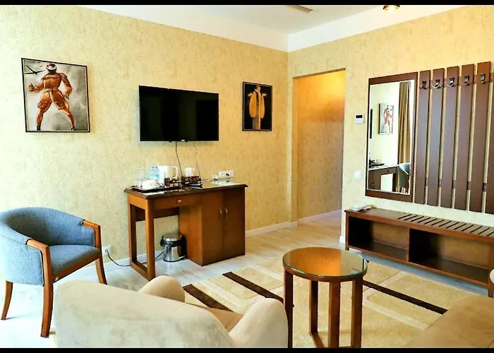 Hotel Rahat Inn - Premium Family Stay