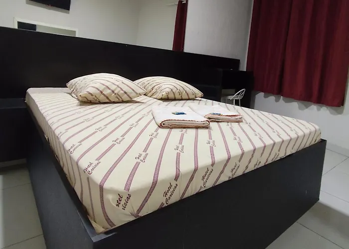 Hotel Caricias