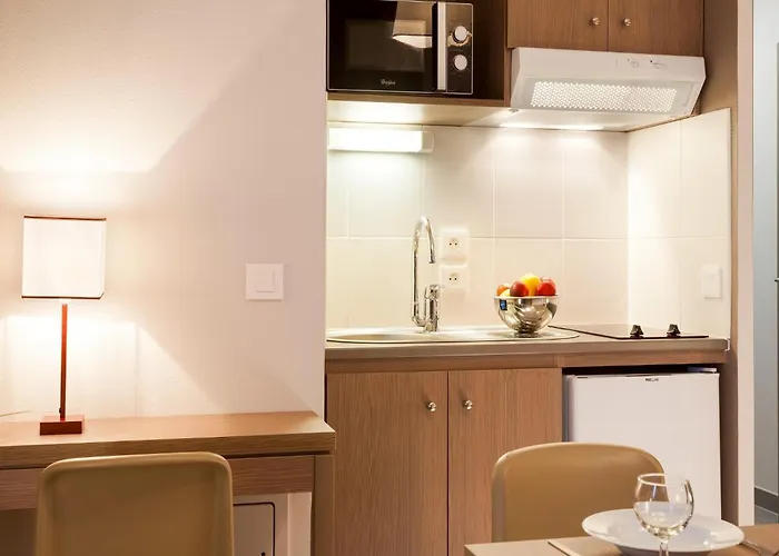 Comfort Triple Room Near Geneva